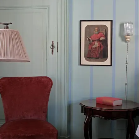 Colazione In Piazza Castello Отель типа 