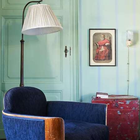 Colazione In Piazza Castello 4*