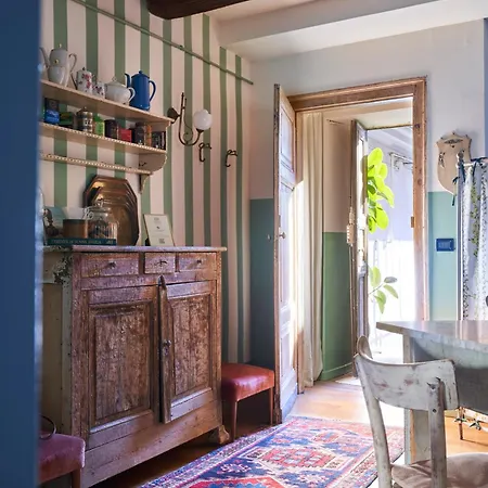 Colazione In Piazza Castello Отель типа 