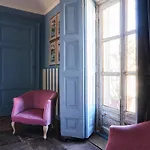 Colazione In Piazza Castello Alojamento de Acomodação e Pequeno-almoço 4*